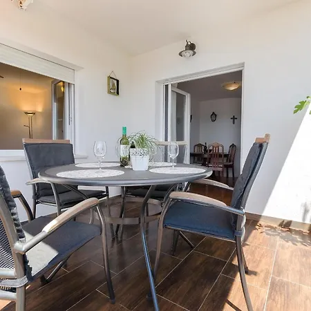 Ema Daire Murter