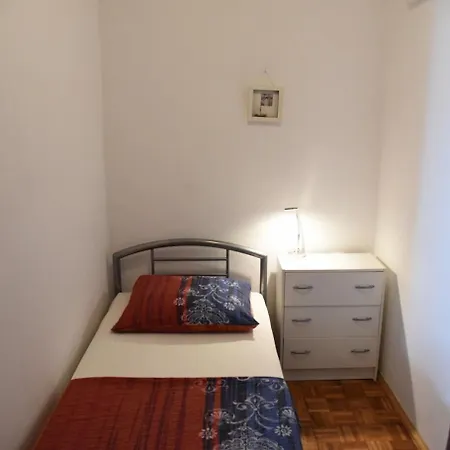 Apartment Ema *