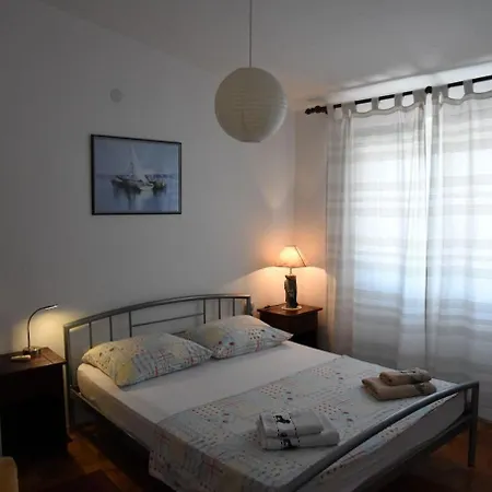 Apartment Ema